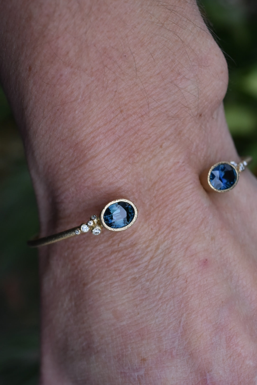 Teal Sapphire Cuff Bracelet in 18k gold