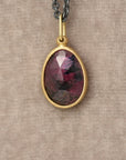 Winza Sapphire Pendant | 18k Yellow Gold