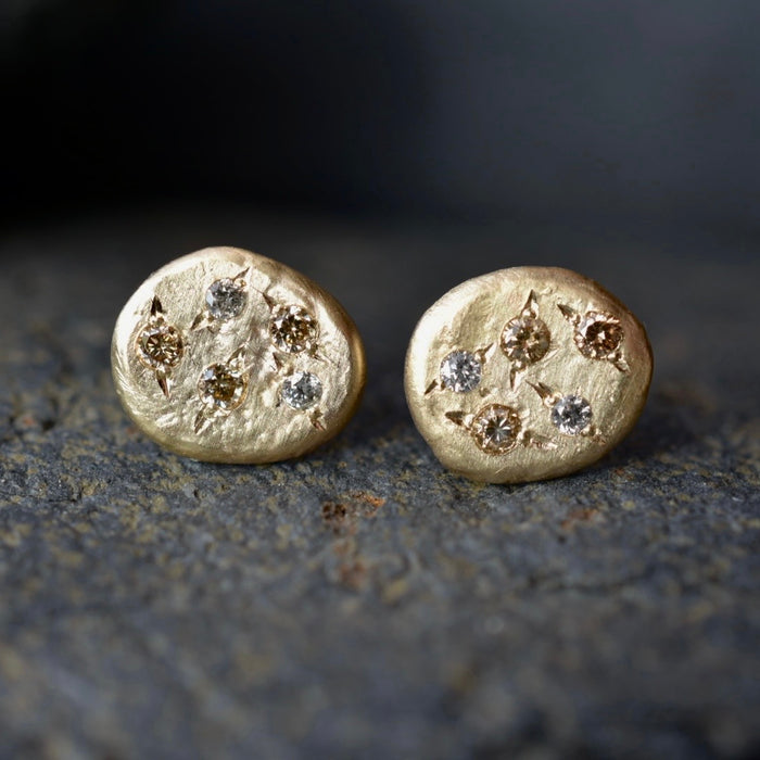 Beach Stone Stud Earrings | Gold