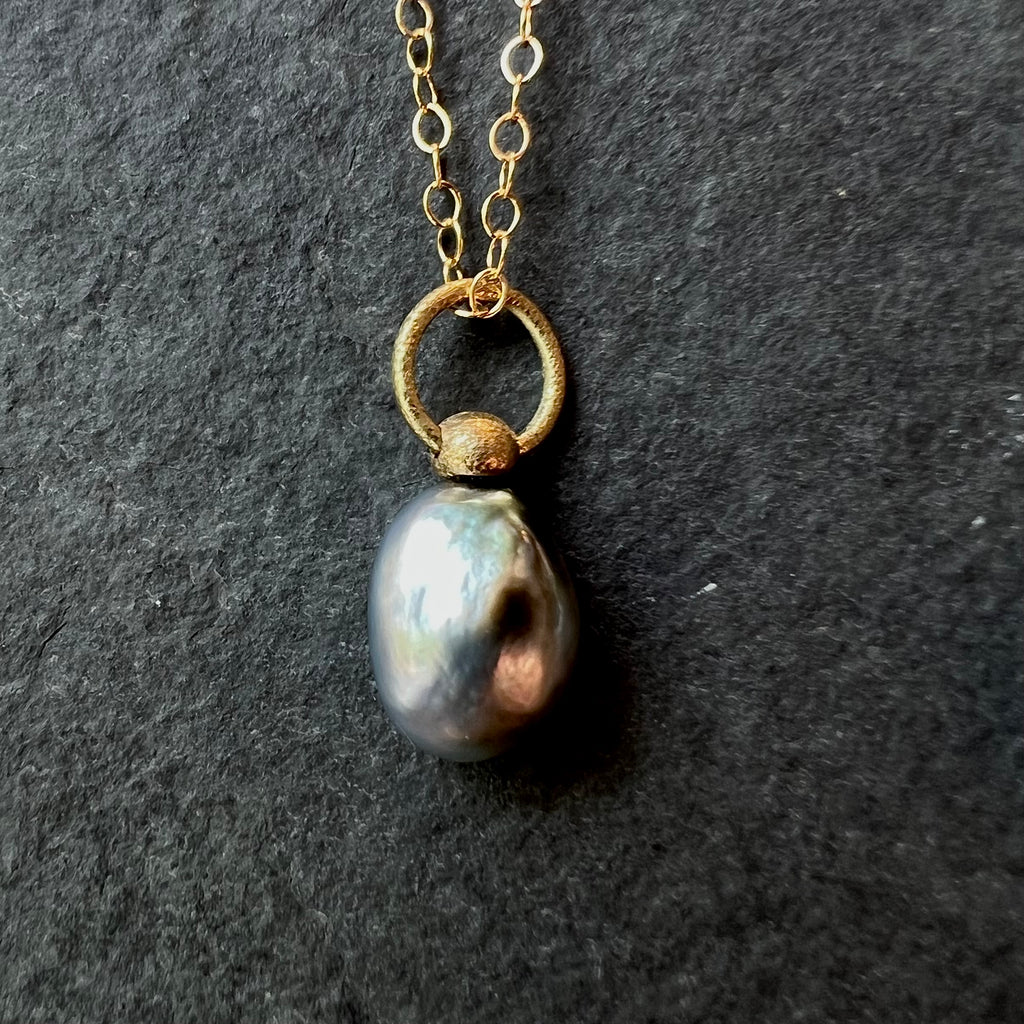 Dusk Grey Tahitian Pearl Pendant