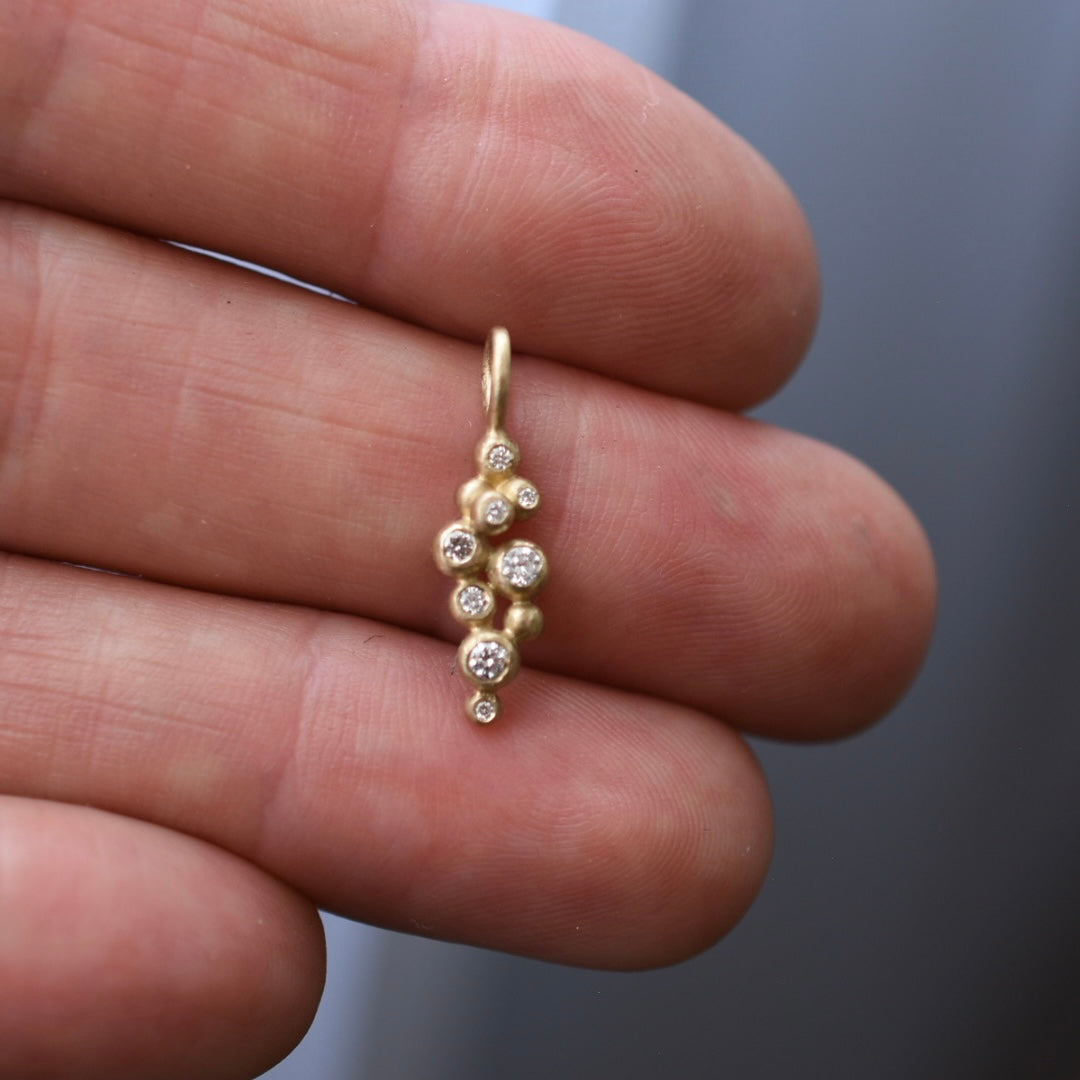 Salted Cluster Pendant | VS Diamonds