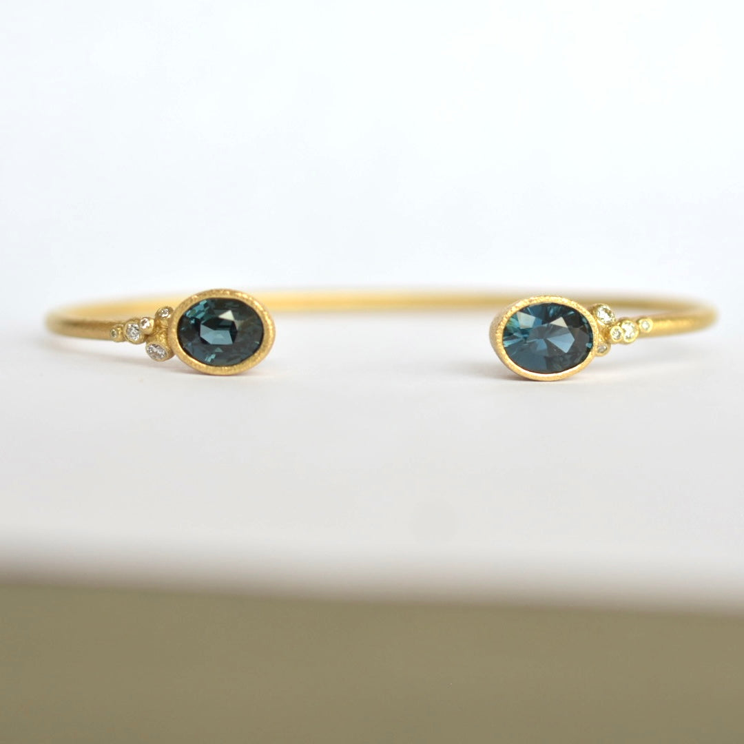 Teal Sapphire Cuff Bracelet in 18k gold