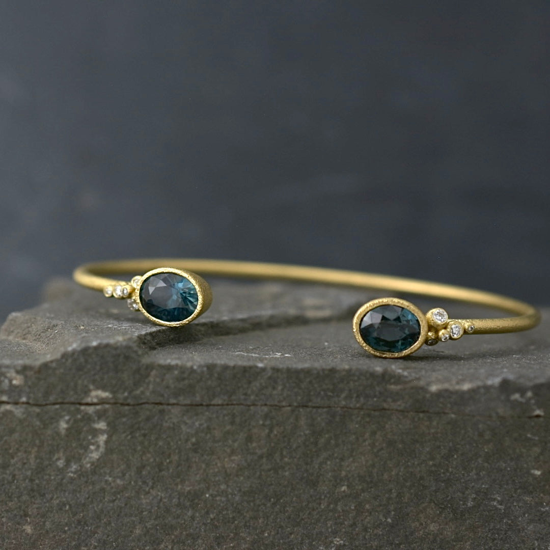 Teal Sapphire Cuff Bracelet in 18k gold