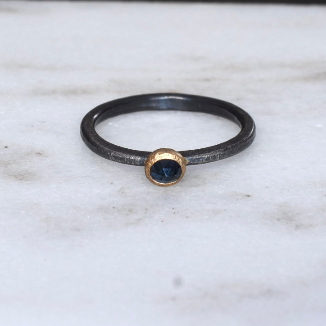 Deep Blue Sapphire Pebble Ring