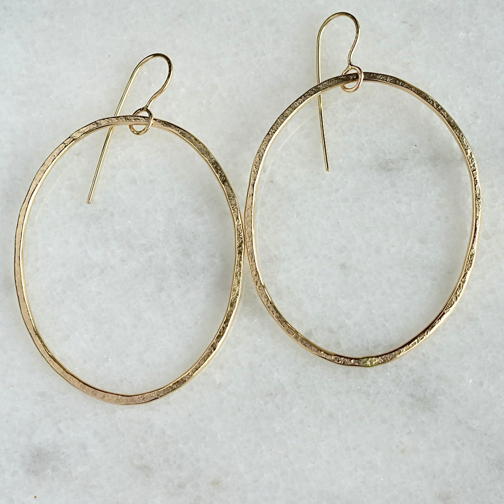 Happy Hoop Earrings / Oval