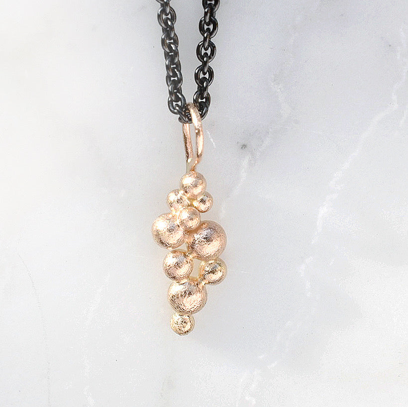 Salted Cluster Necklace / Gold