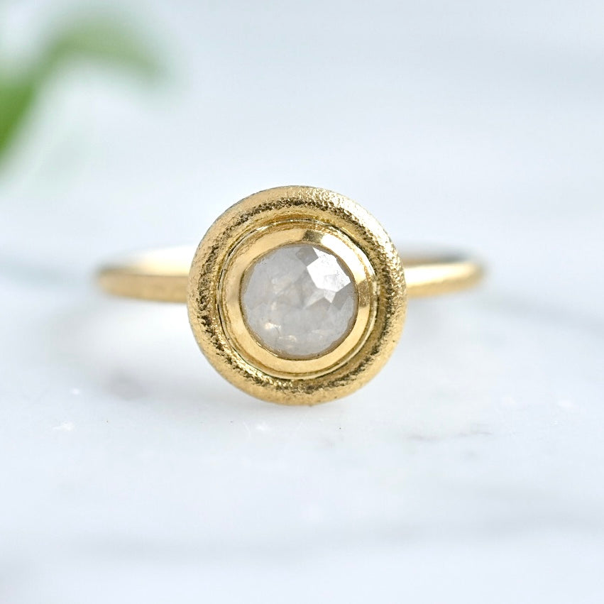 Hali Engagement Ring / 18k Gold